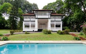 black and white houses singapore - pool and garden.jpg